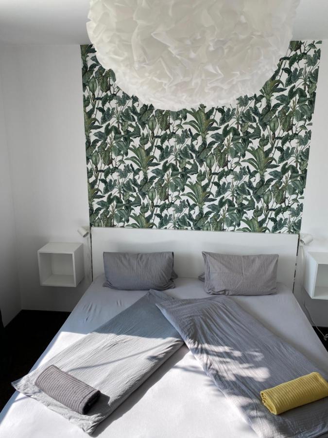 Szent Kristof Panzio Hotell Vonyarcvashegy Exteriör bild