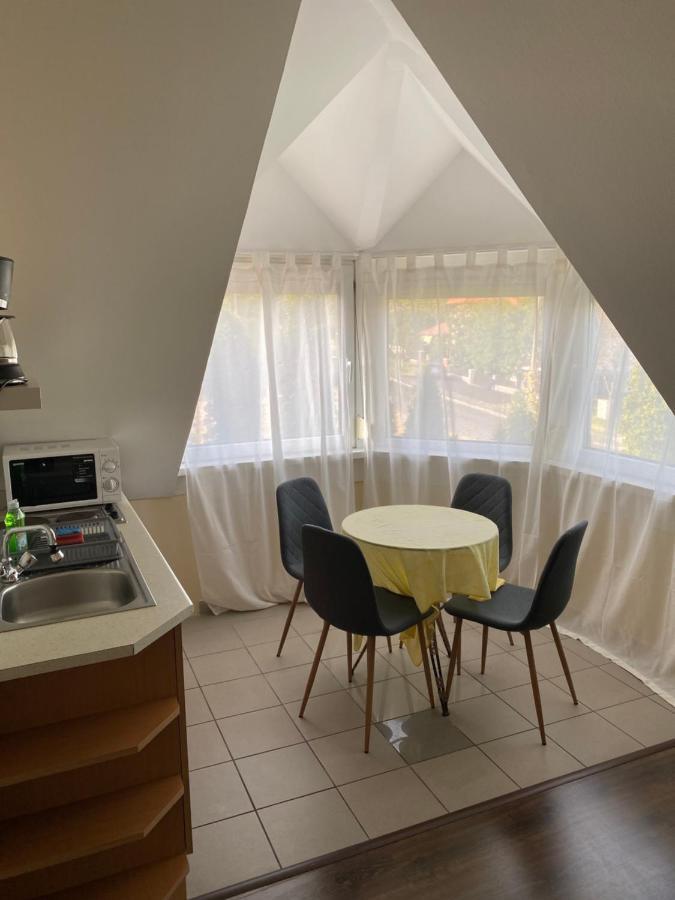 Szent Kristof Panzio Hotell Vonyarcvashegy Exteriör bild