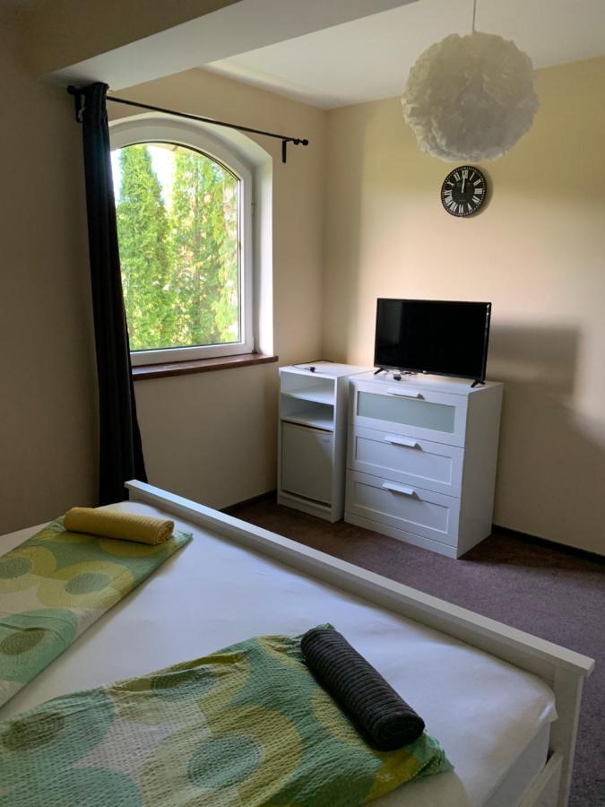Szent Kristof Panzio Hotell Vonyarcvashegy Exteriör bild