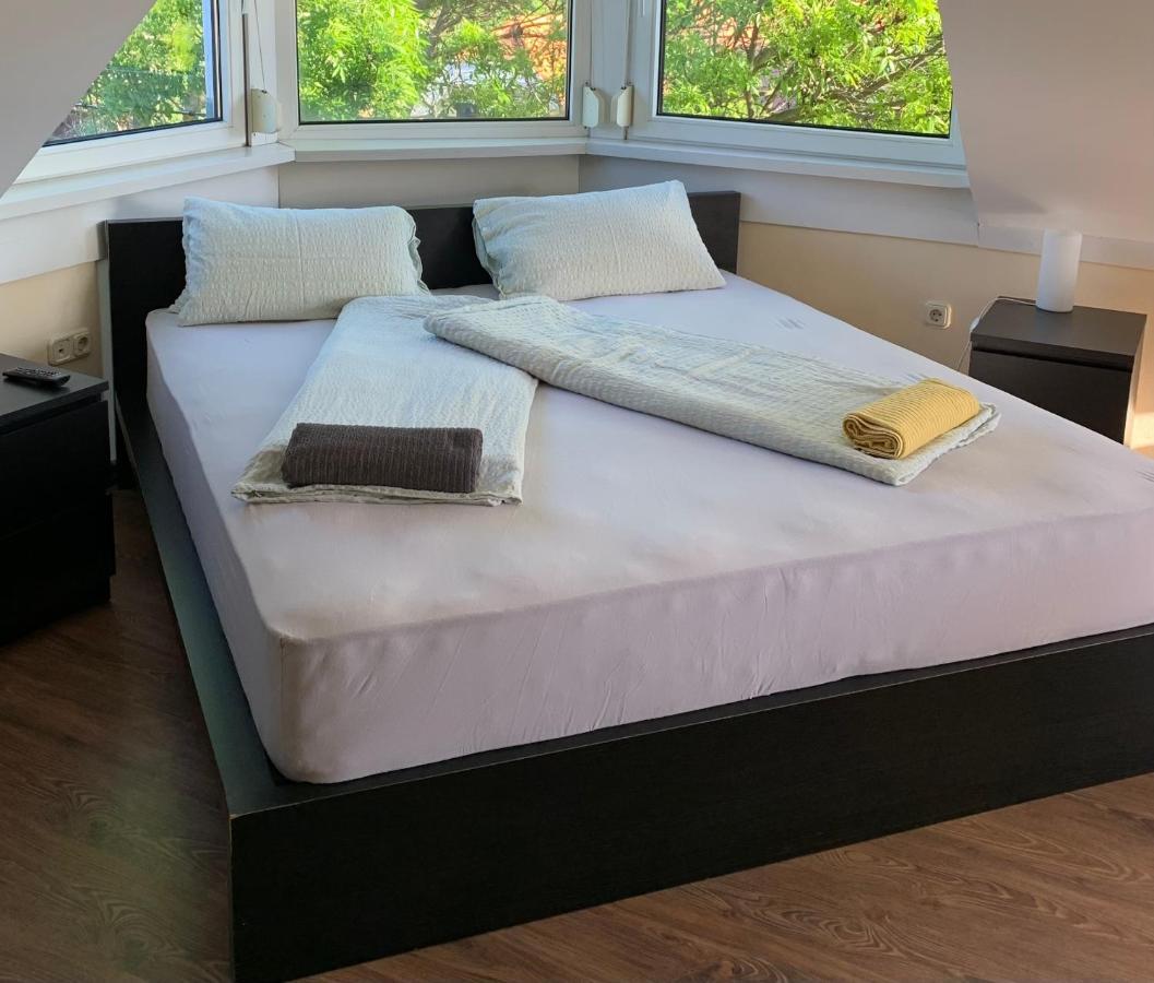 Szent Kristof Panzio Hotell Vonyarcvashegy Exteriör bild