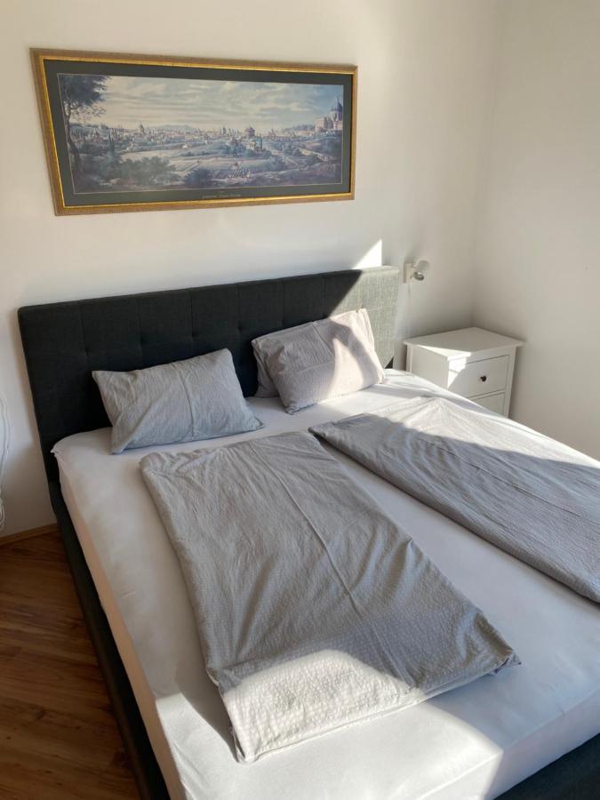 Szent Kristof Panzio Hotell Vonyarcvashegy Exteriör bild